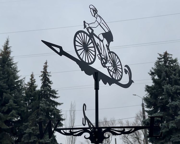 Флюгер на крышу Велосипедист, ветряк на дом 2871485661 фото